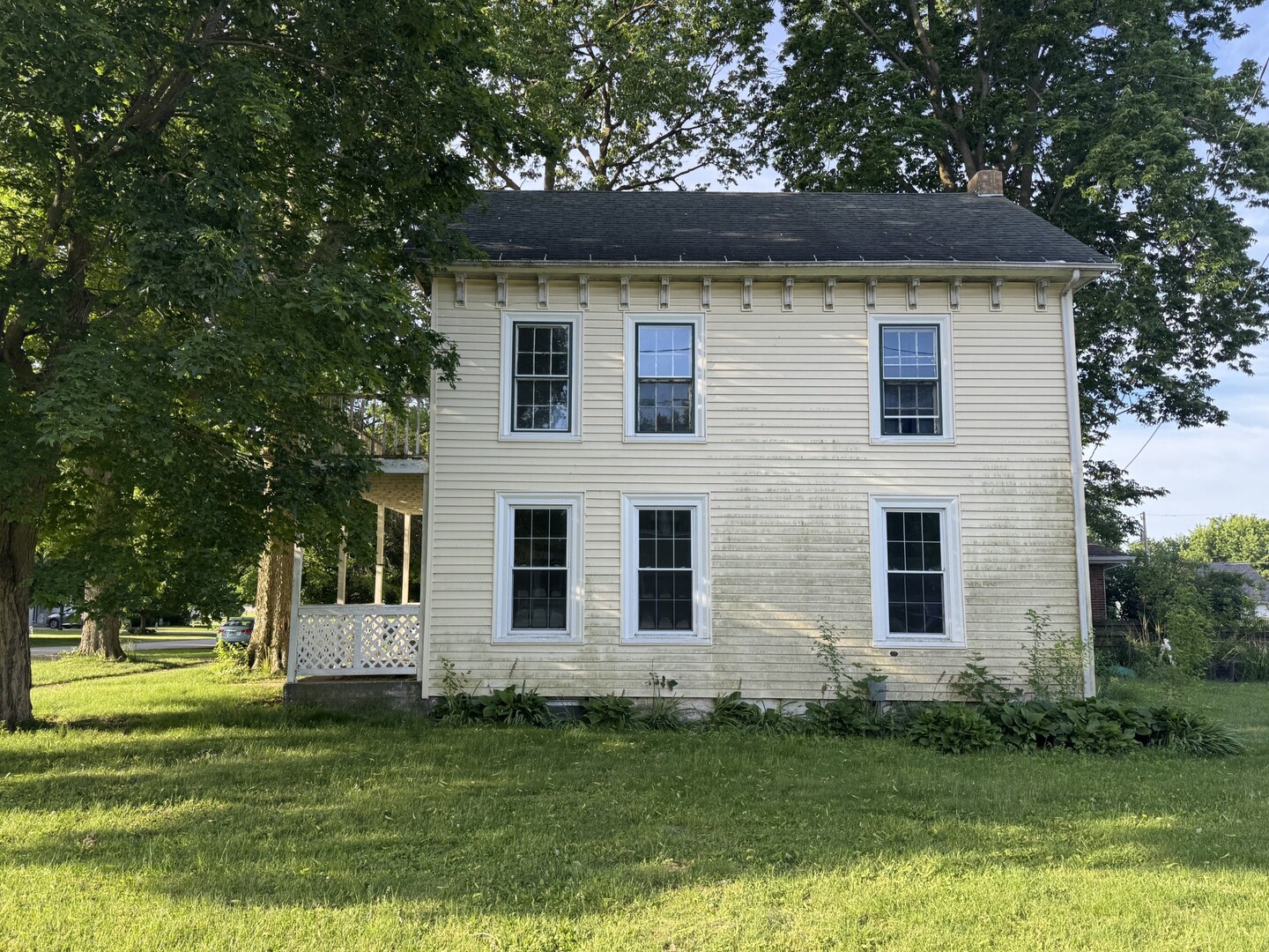 202 S State Street Property Photo 4