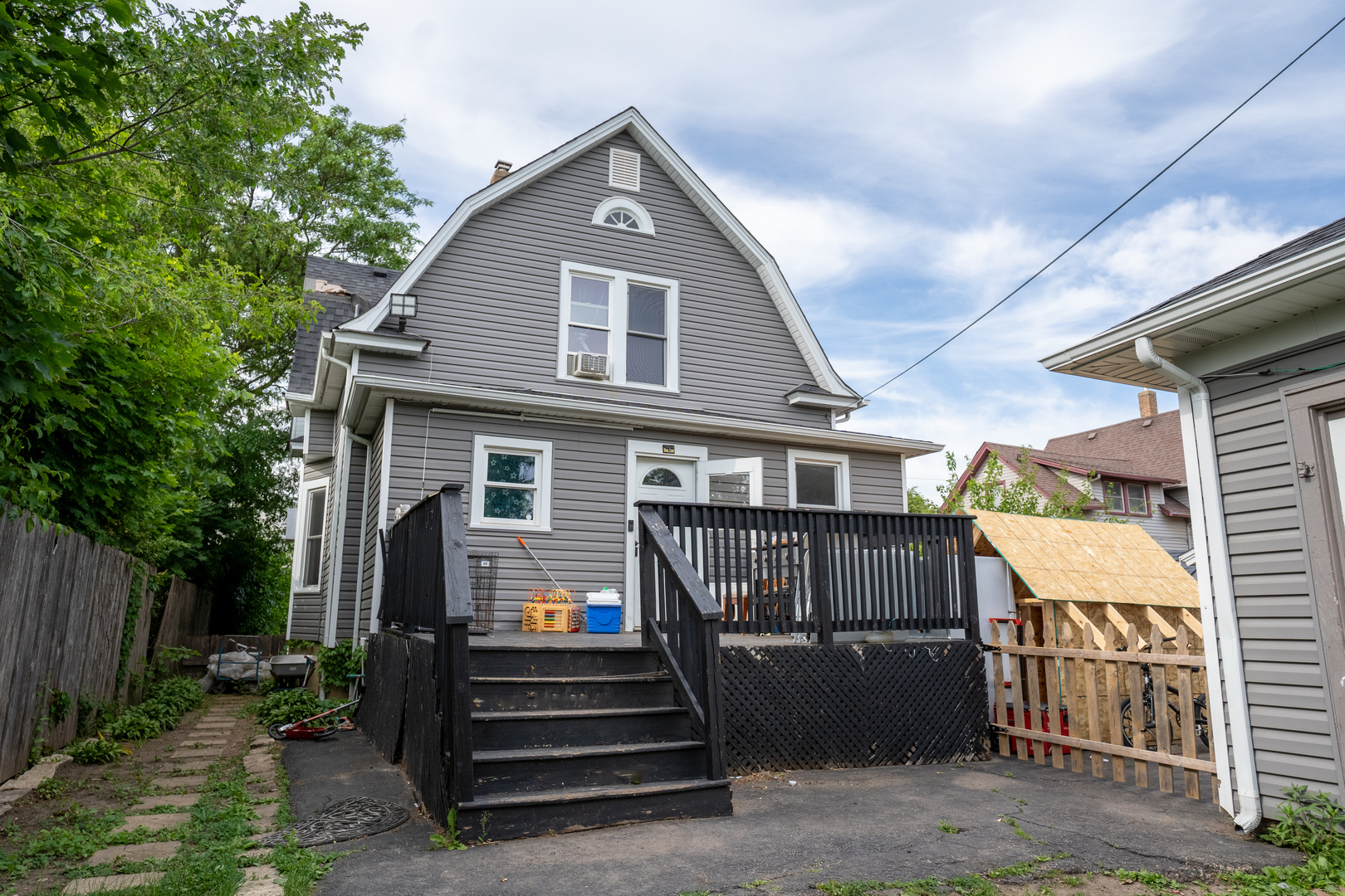 265 Slade Avenue Property Photo 2