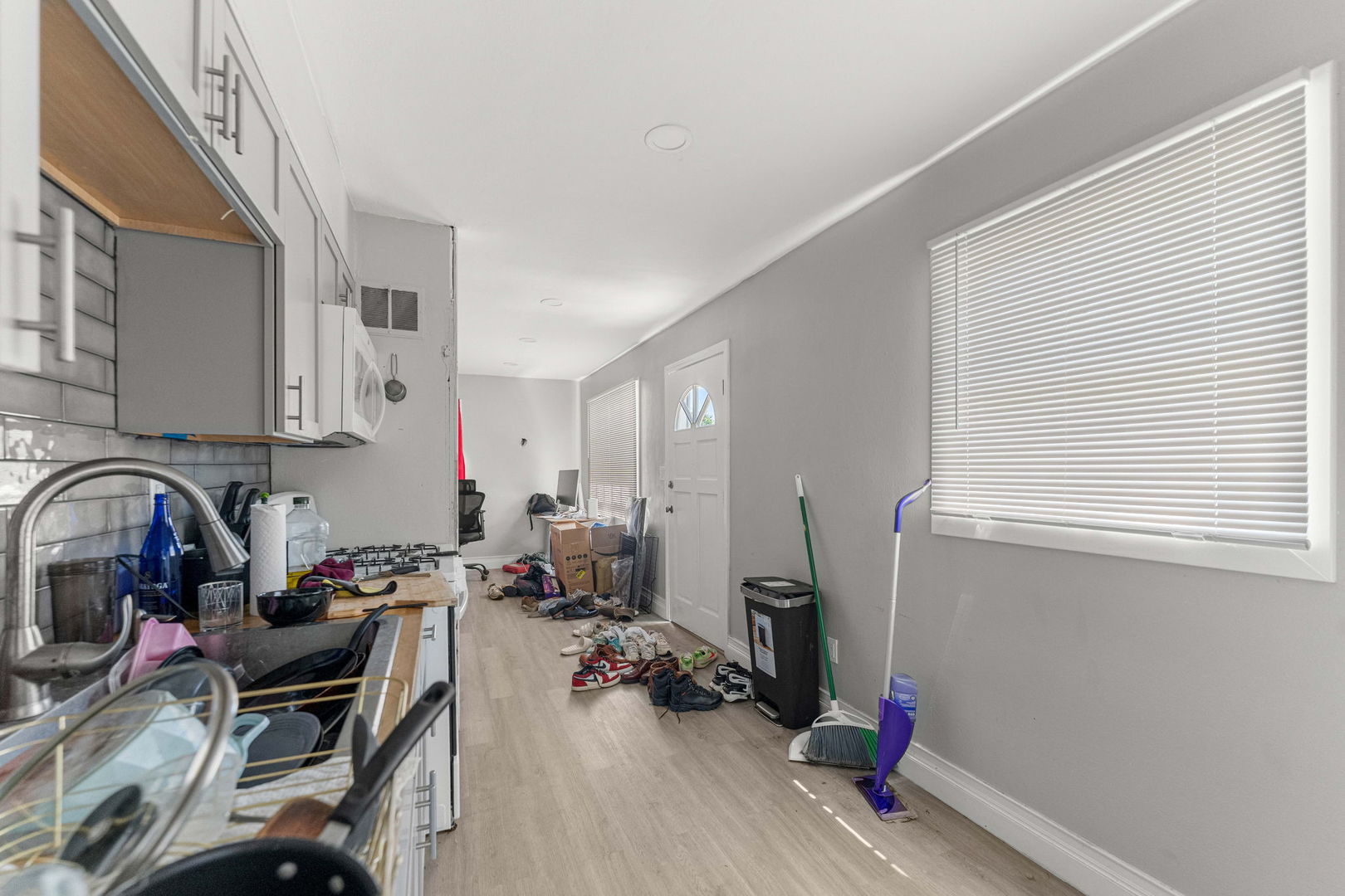 2120 Grenshaw Street Property Photo 11