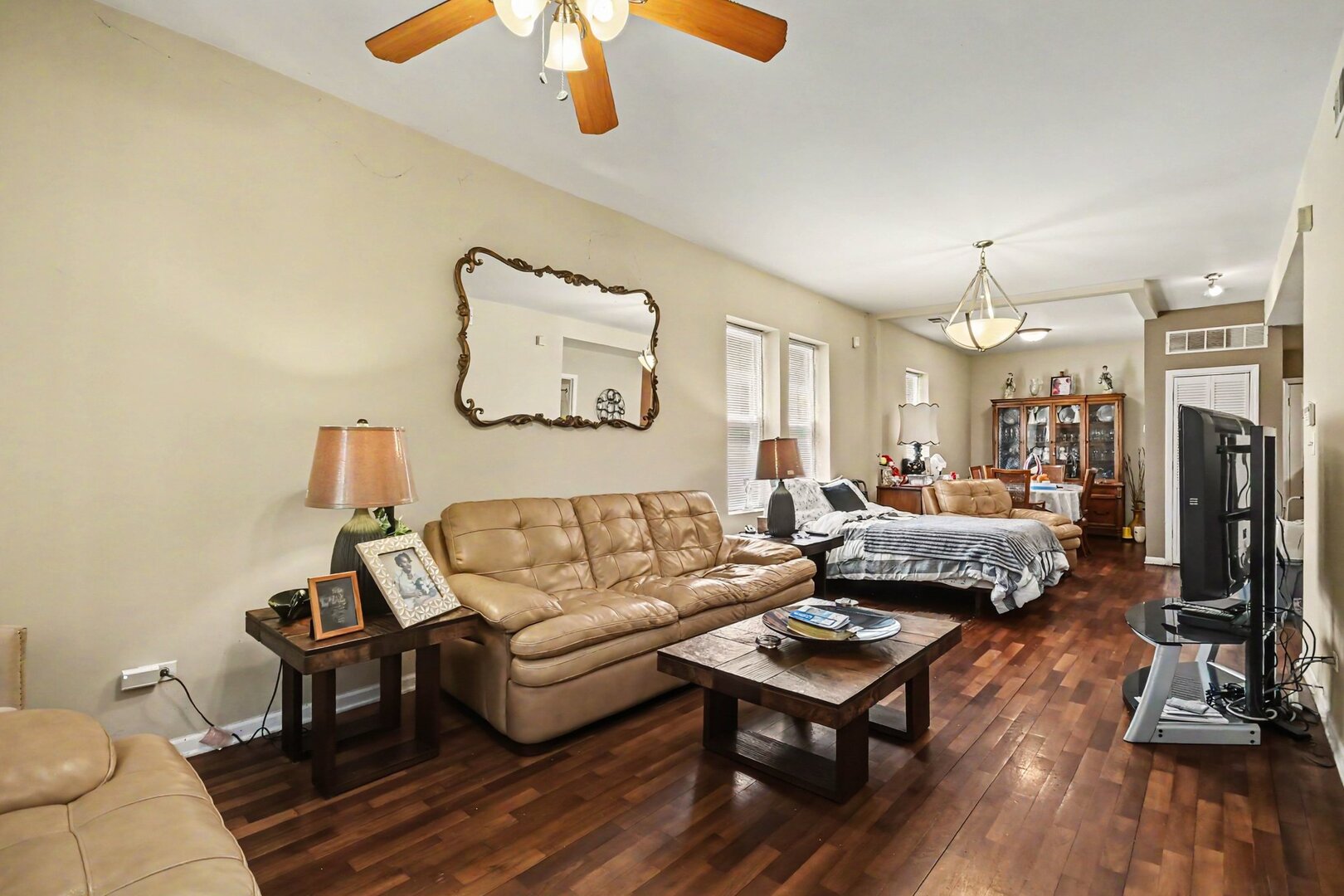12657541 Property Photo 4