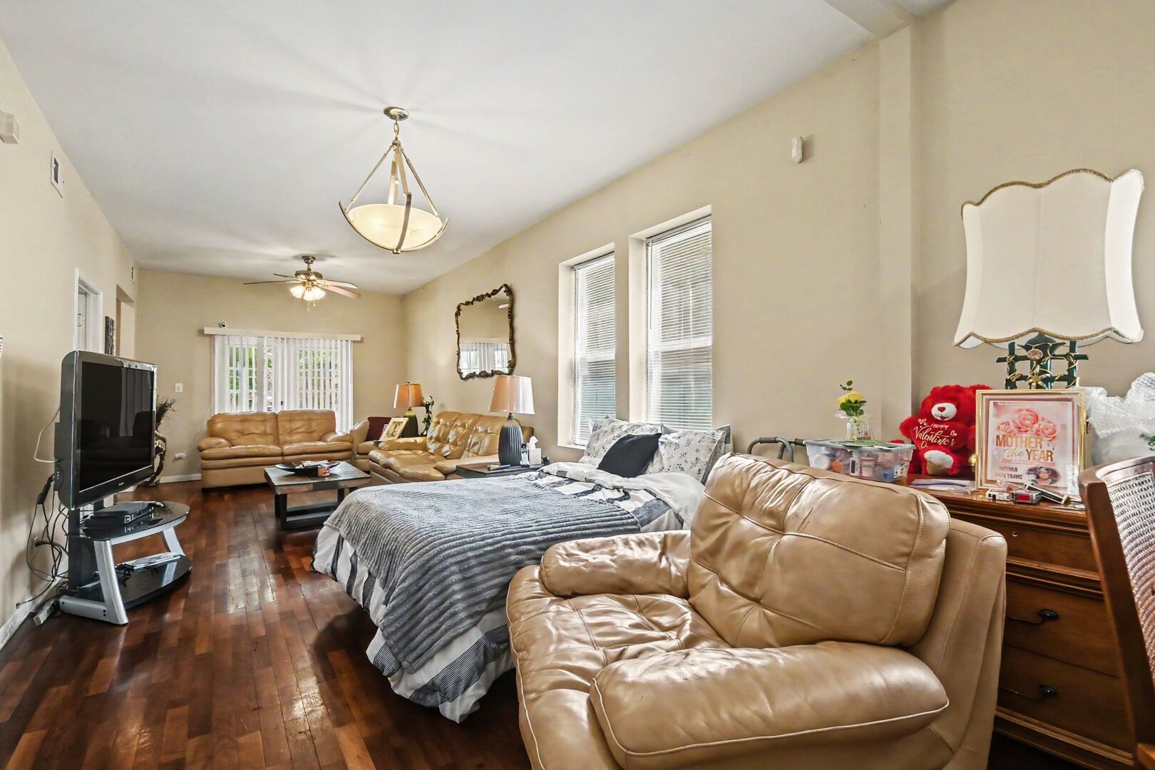 12657541 Property Photo 5