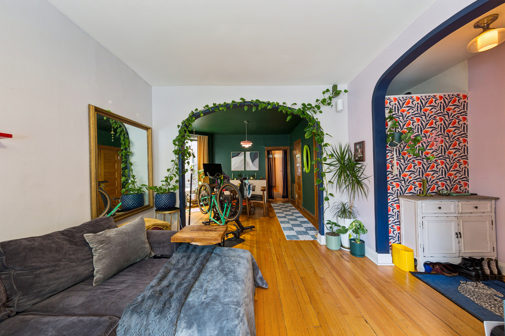 2434 N Albany Avenue Property Photo 14