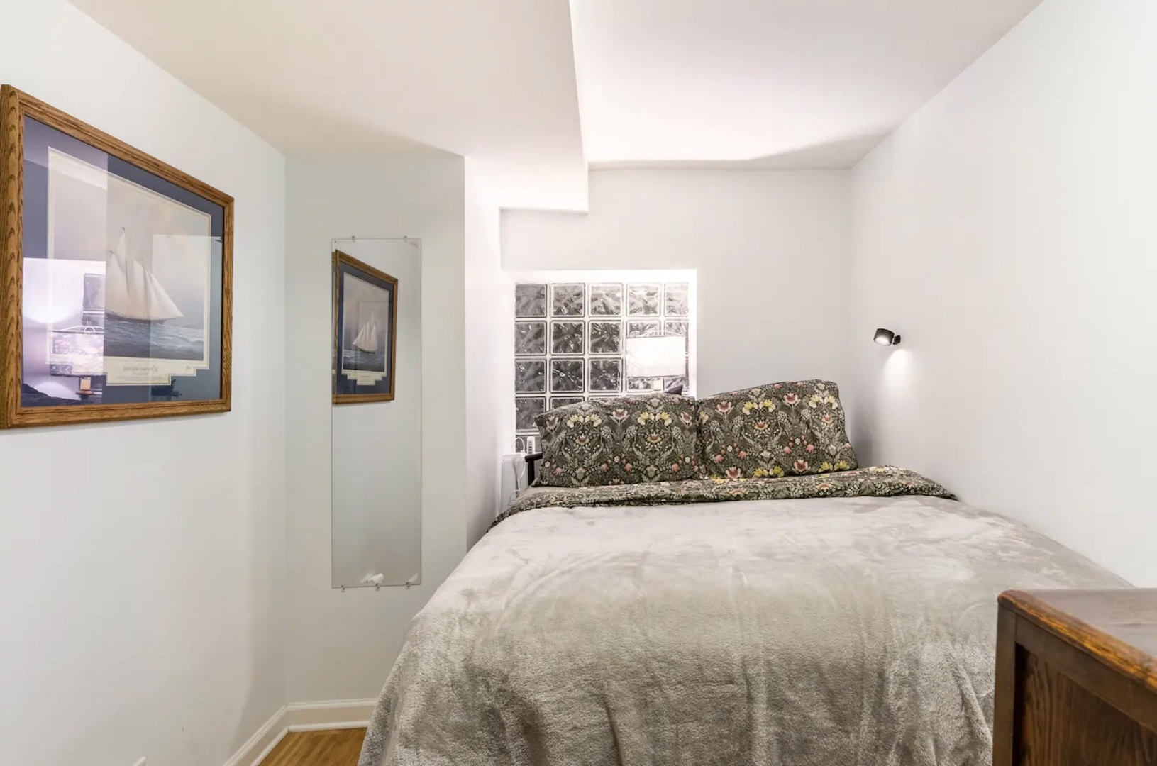 2434 N Albany Avenue Property Photo 40