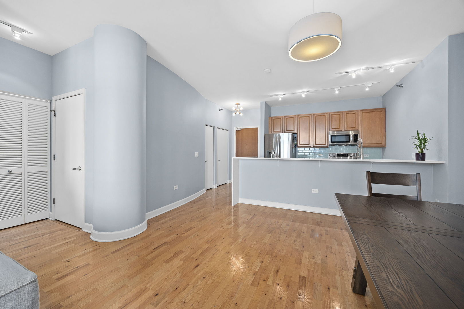 1322 S Prairie Avenue 804 Property Photo 12