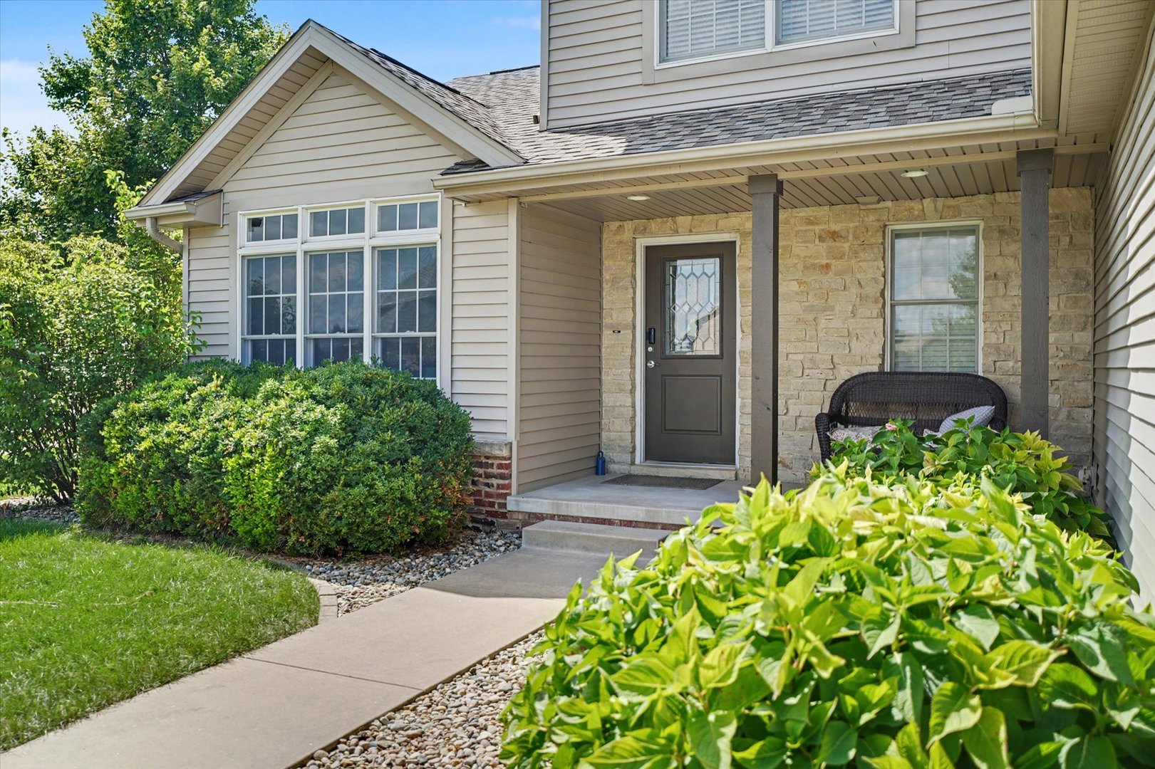 1807 Horizon Court Property Photo 2