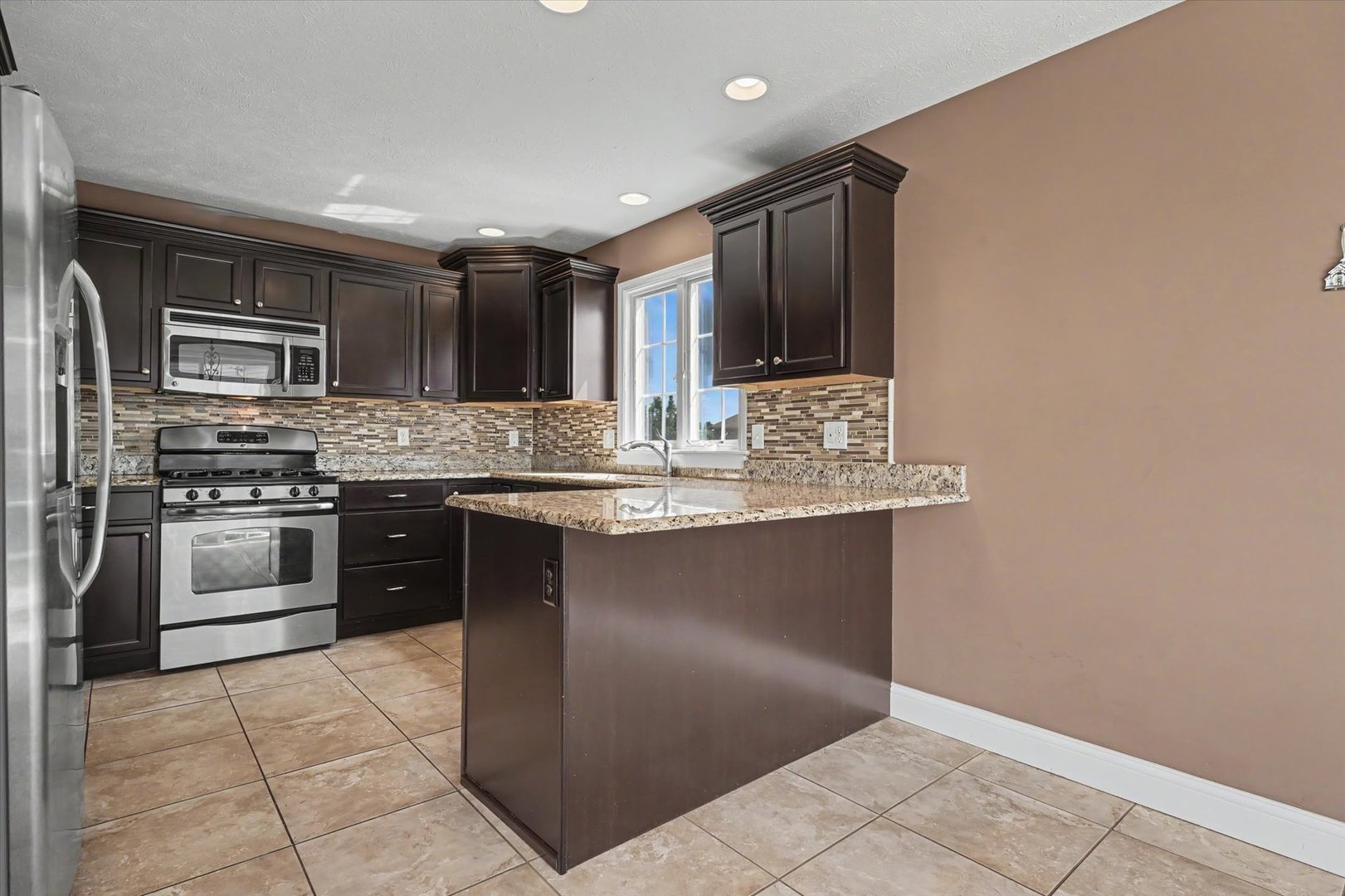 1807 Horizon Court Property Photo 12