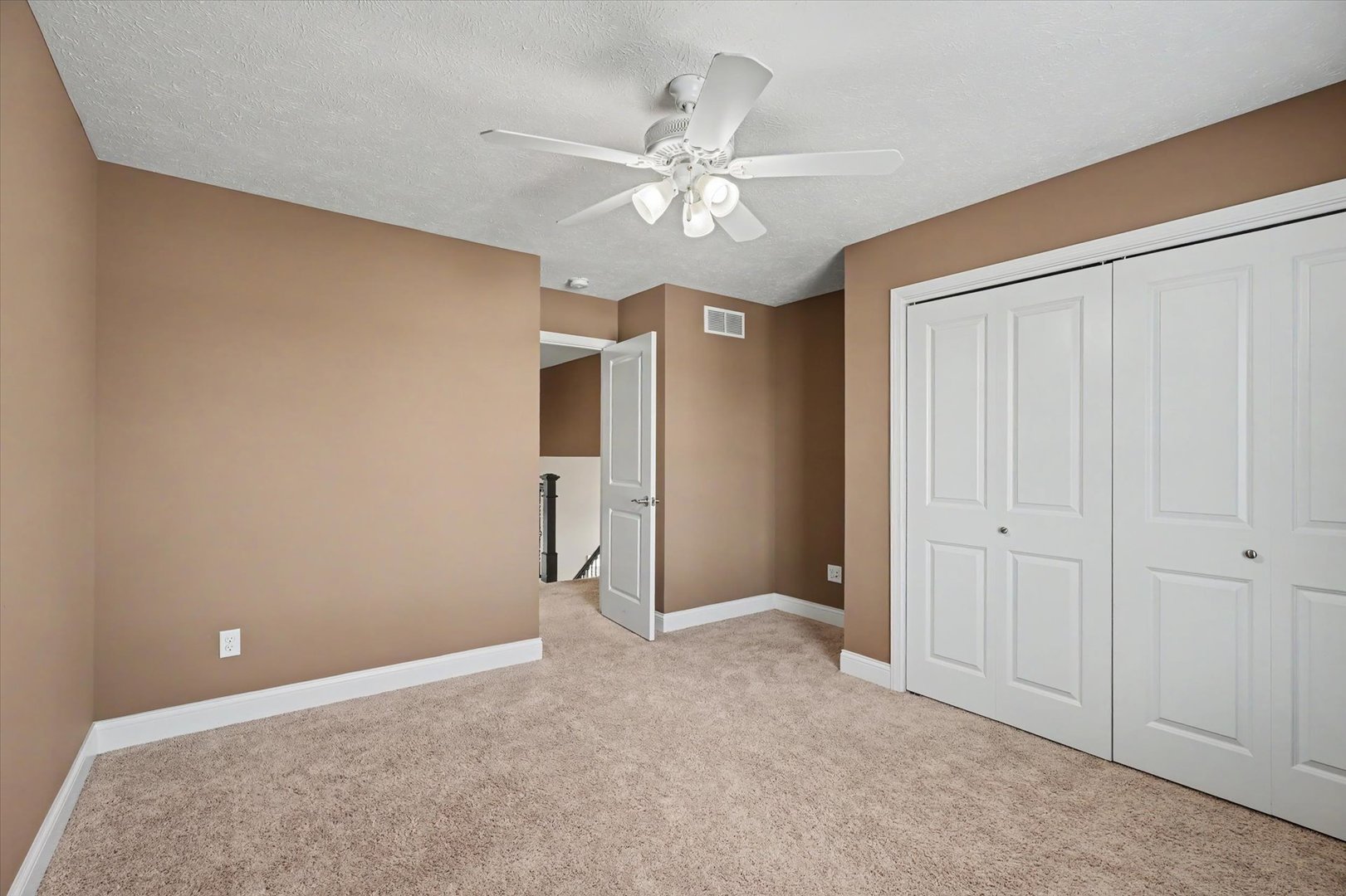 1807 Horizon Court Property Photo 27