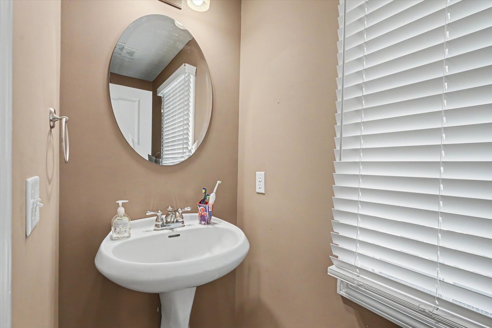 1807 Horizon Court Property Photo 29