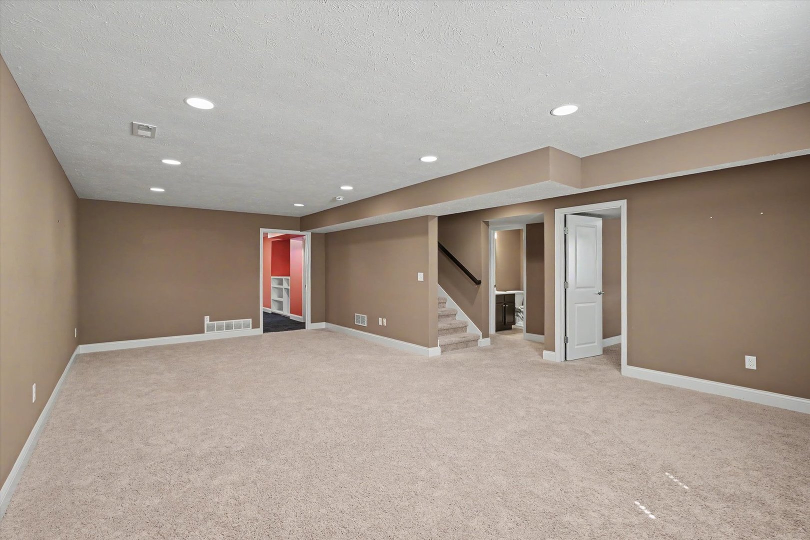 1807 Horizon Court Property Photo 33