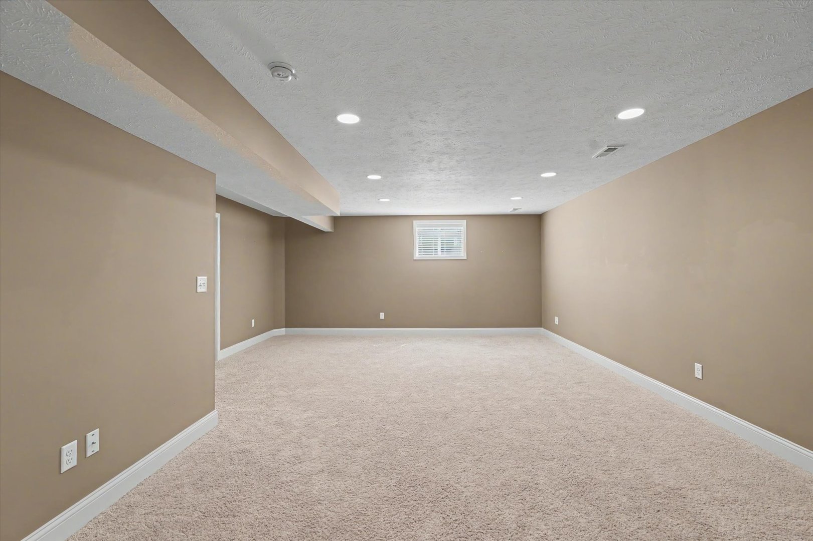 1807 Horizon Court Property Photo 34