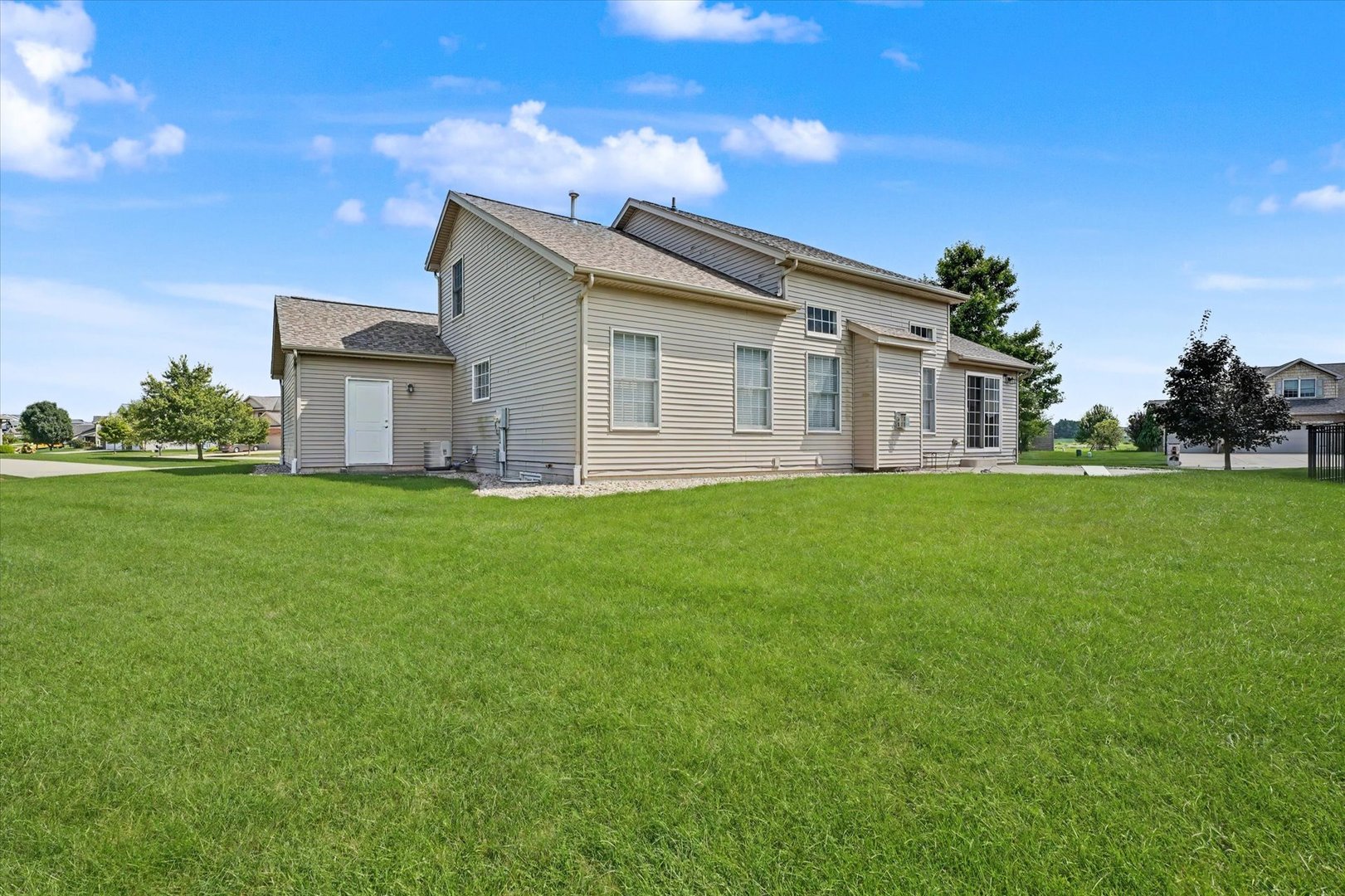 1807 Horizon Court Property Photo 44