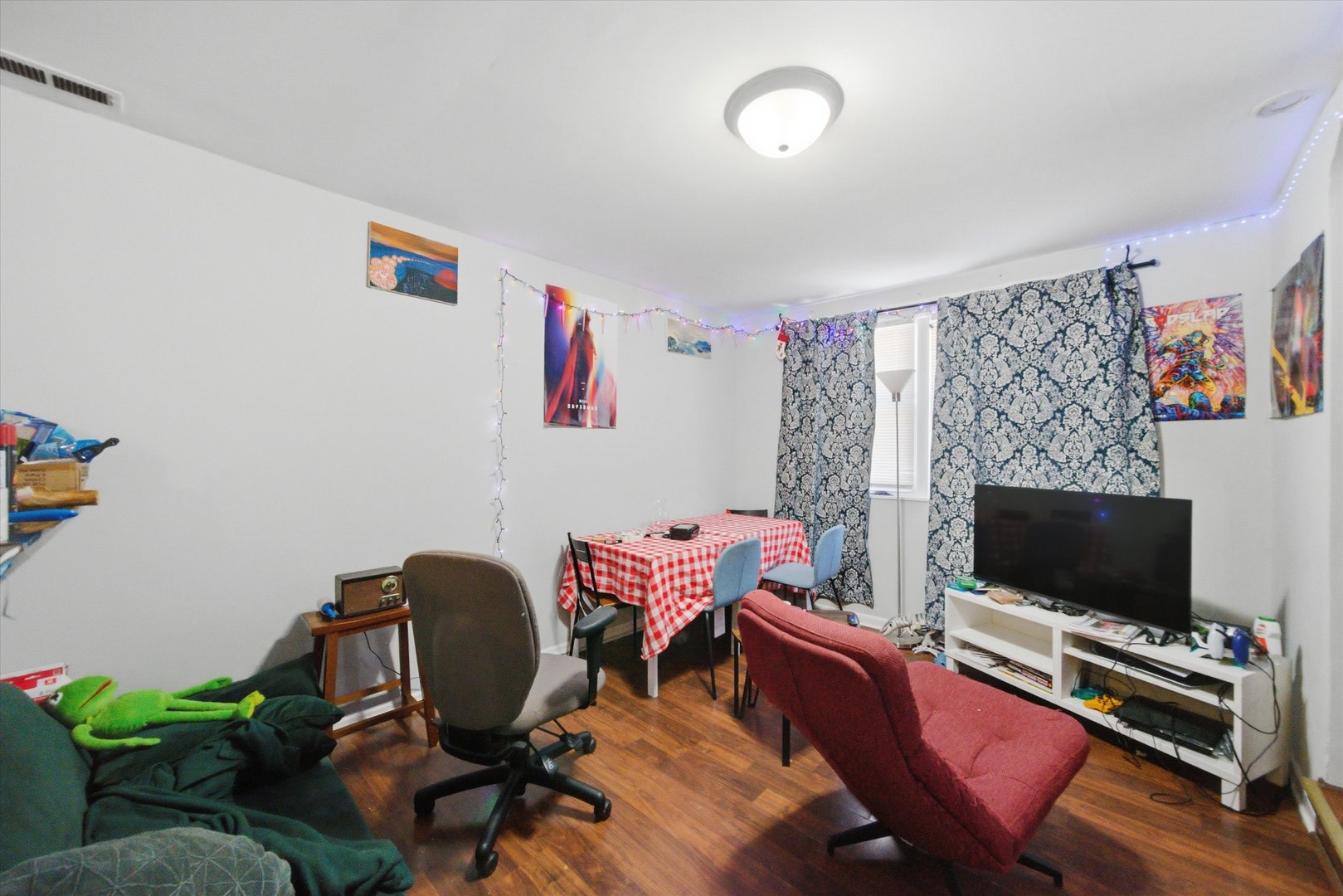 5117 N Western Avenue Property Photo 7