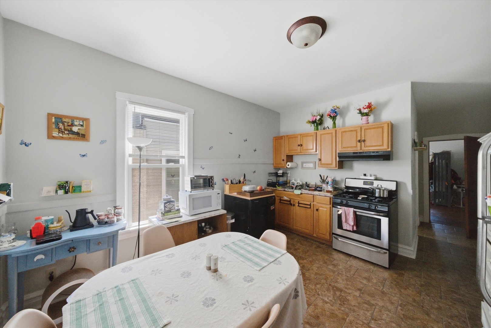 5117 N Western Avenue Property Photo 11