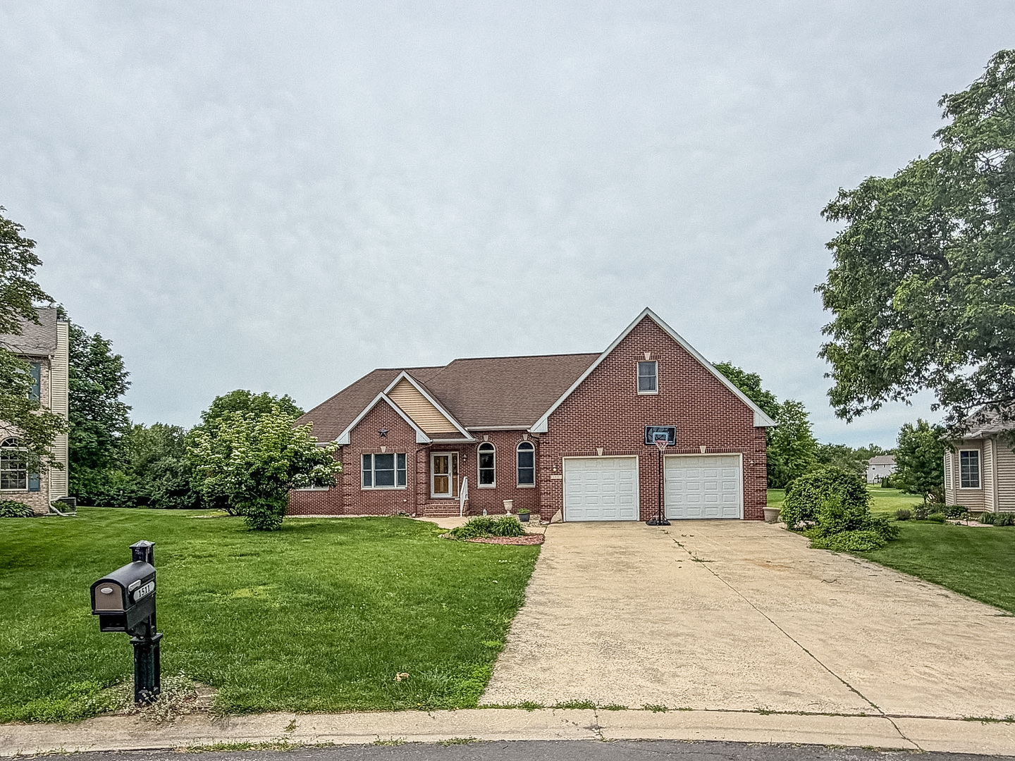 1511 River Bluff Court Property Photo 2