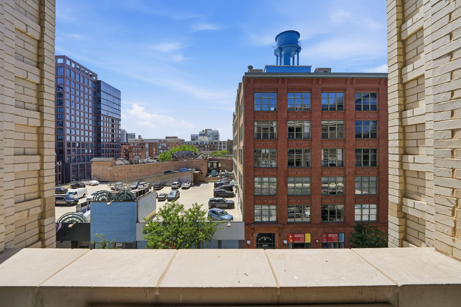 1000 W Washington Boulevard 406 Property Photo 18
