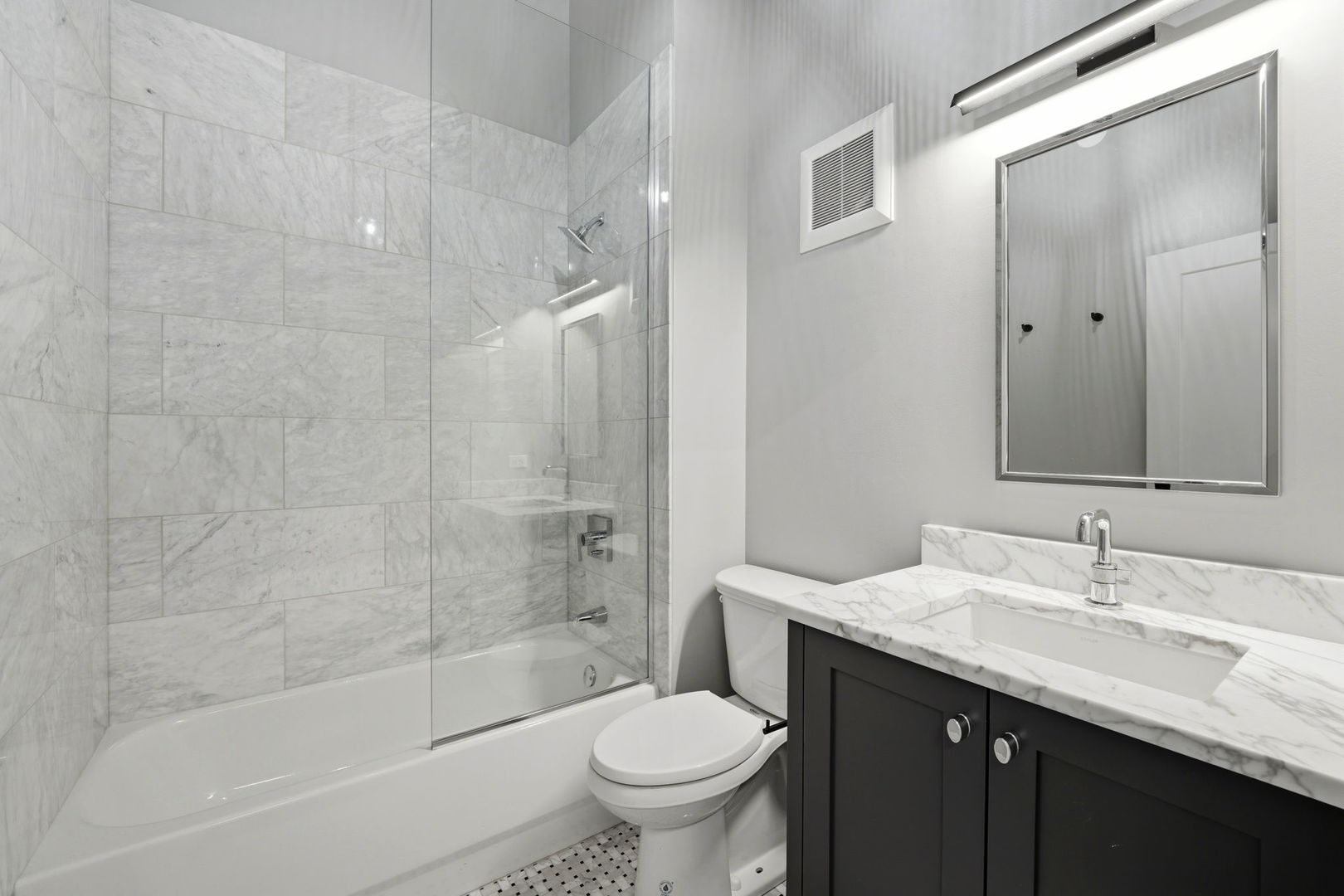 1000 W Washington Boulevard 406 Property Photo 36
