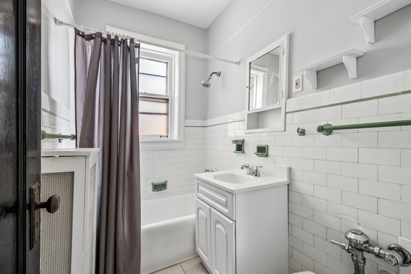 538 Michigan Avenue 3f Property Photo 13