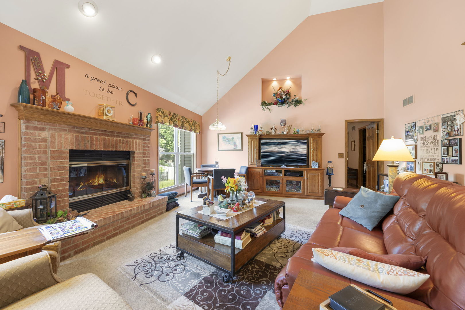 2659 Hoddam Road Property Photo 2