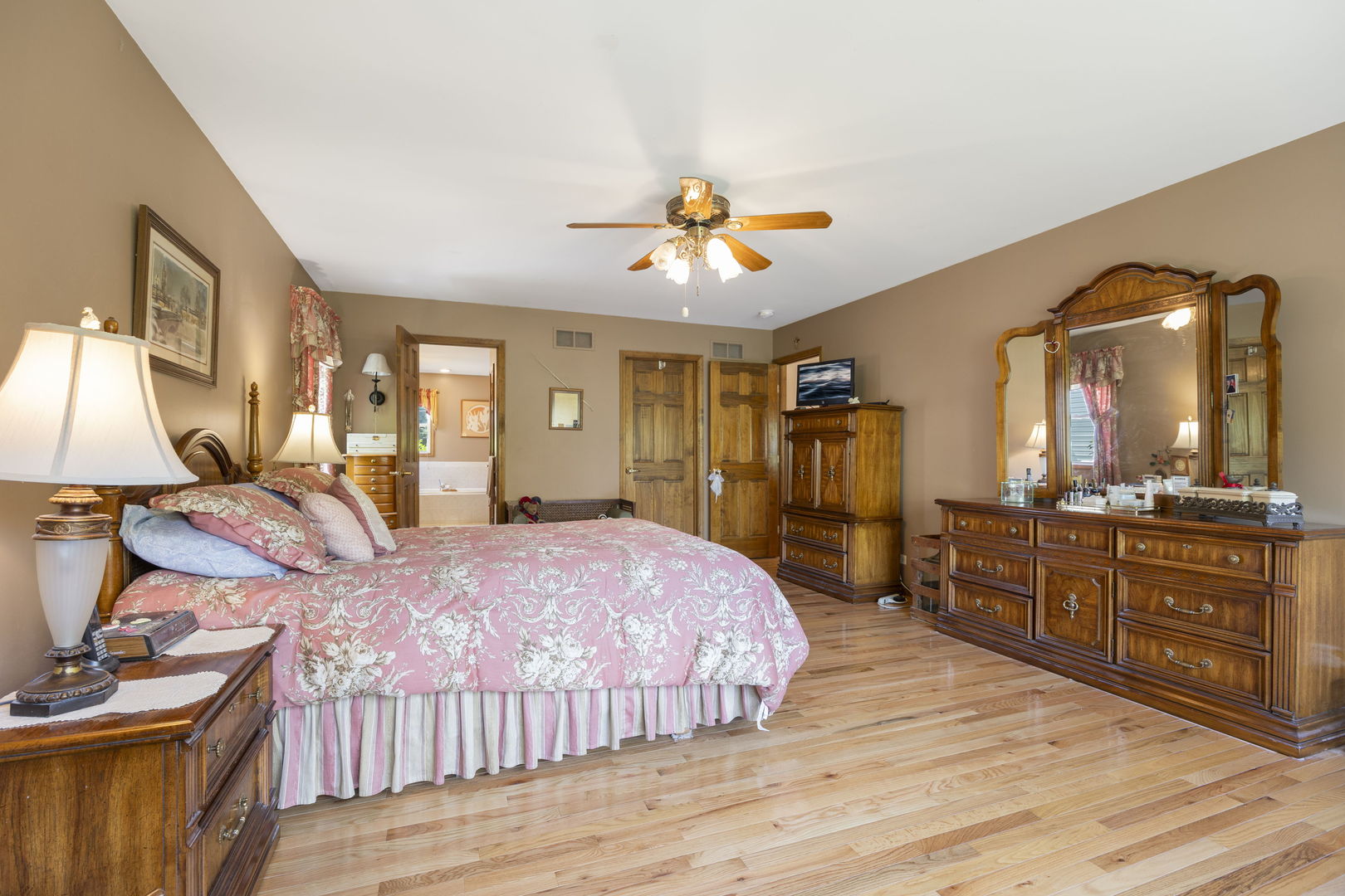 2659 Hoddam Road Property Photo 16