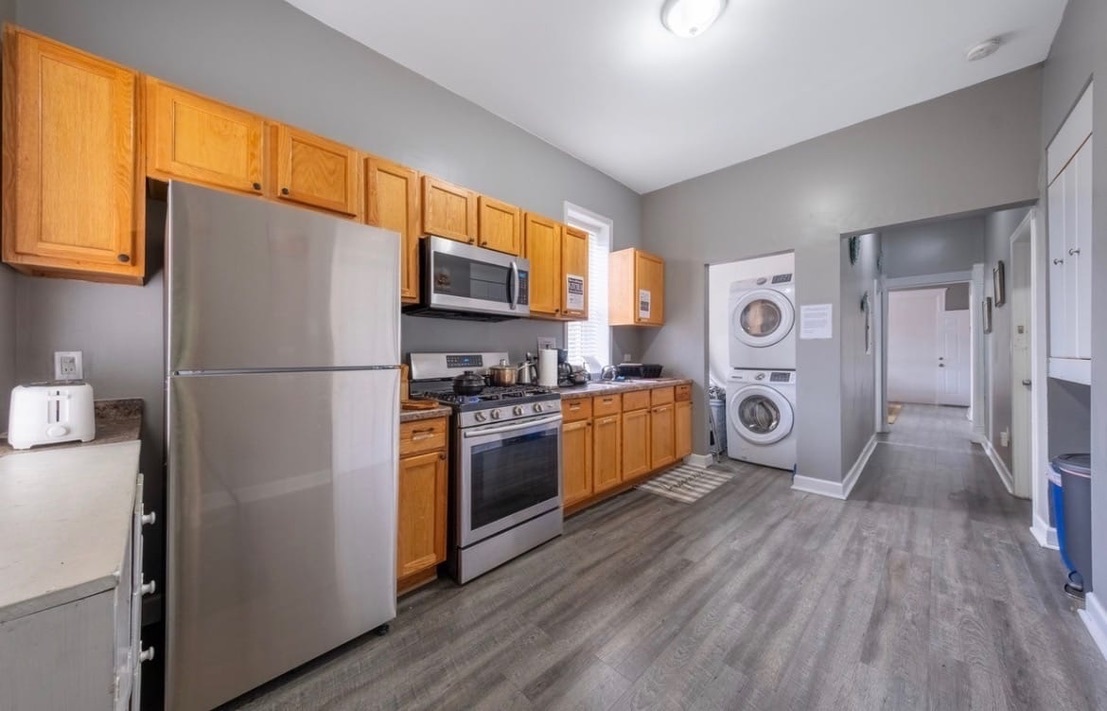 209 S Albany Avenue 1 Property Photo 3