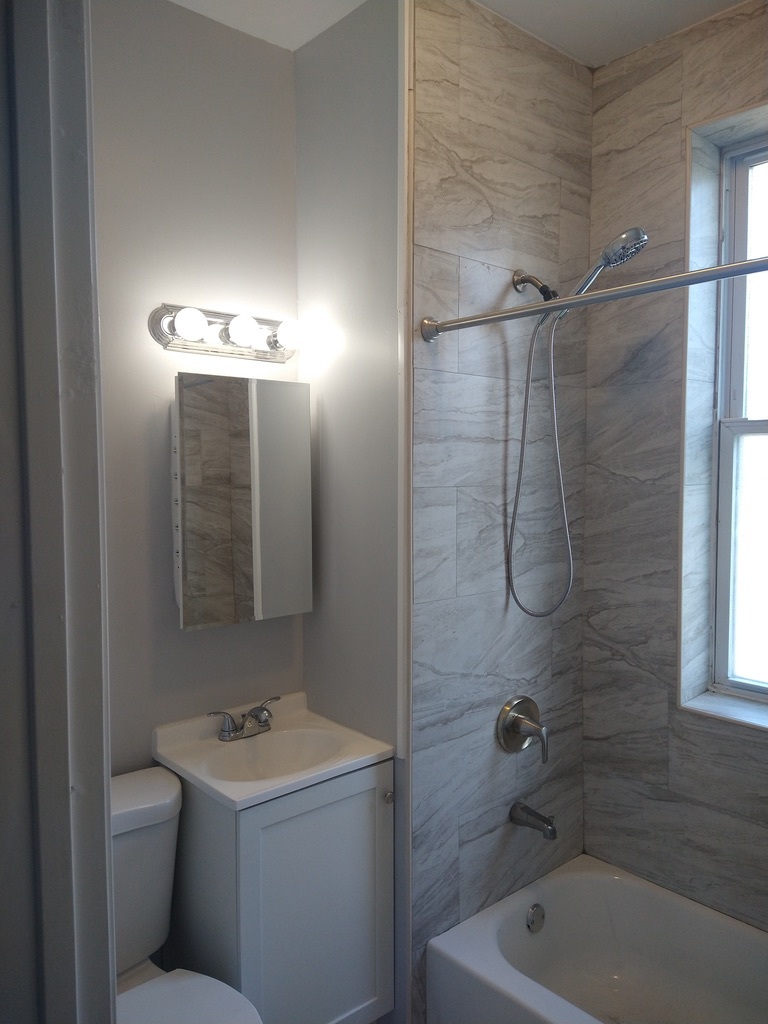 209 S Albany Avenue 1 Property Photo 5