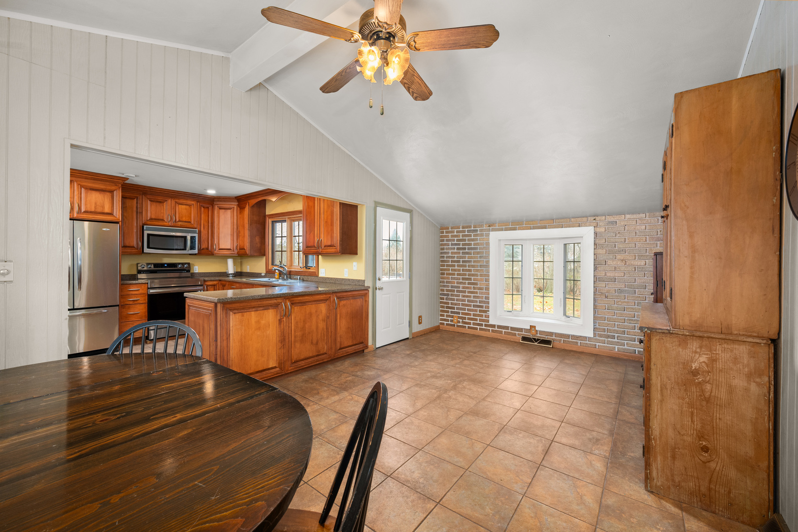 181 Tilton Park Drive Property Photo 5