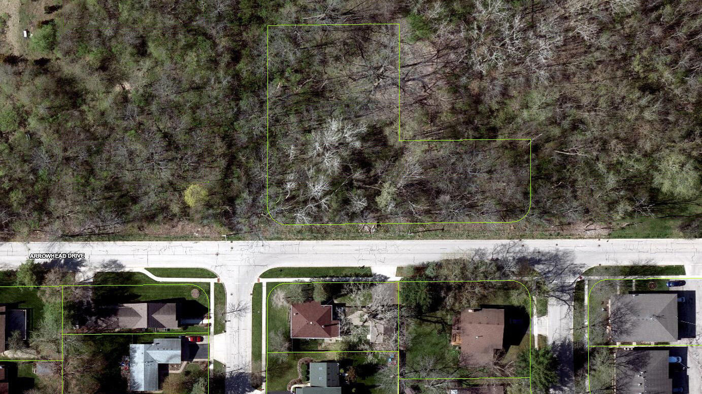 108 Arrowhead Drive Property Photo 2