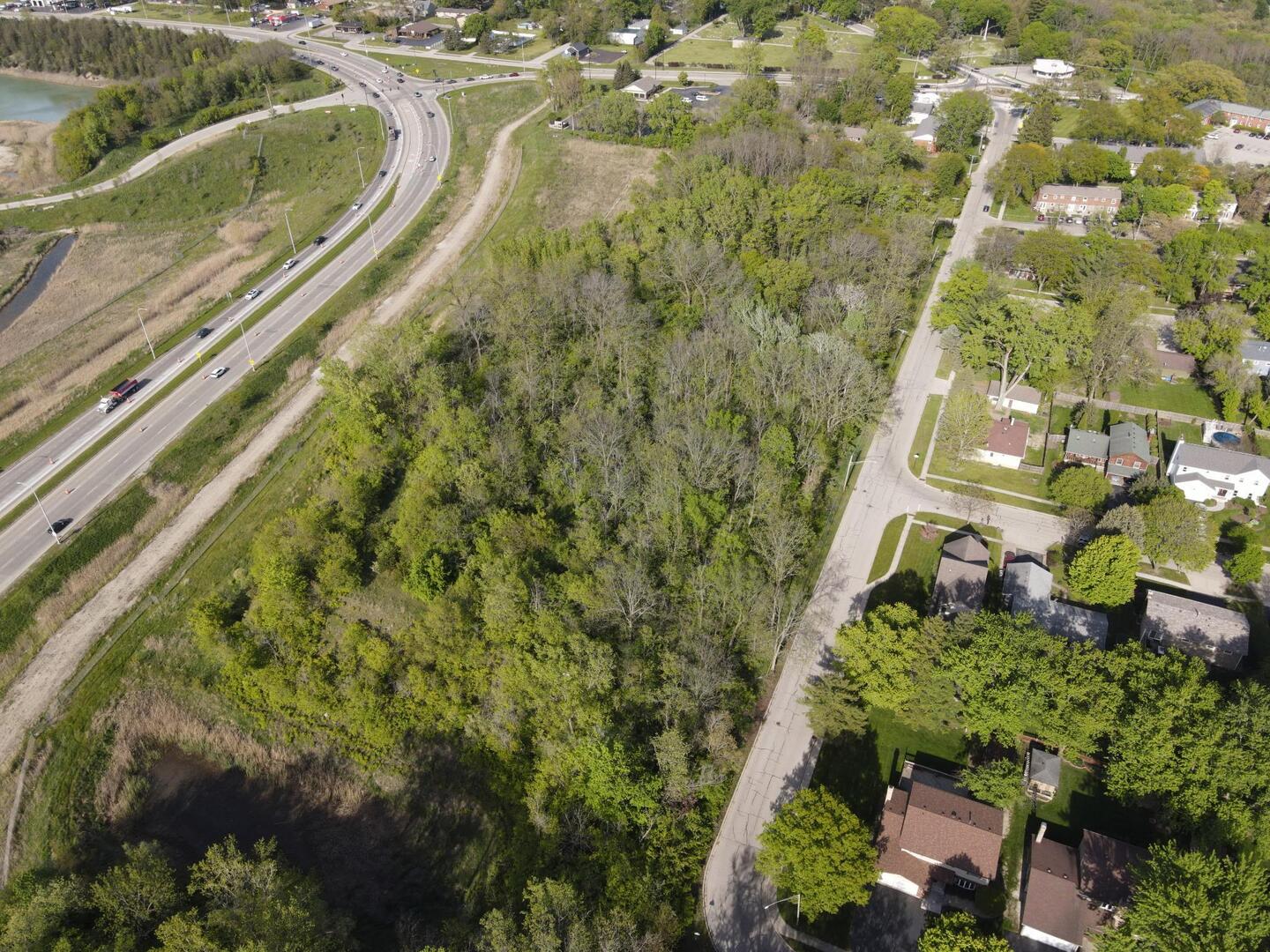 108 Arrowhead Drive Property Photo 3