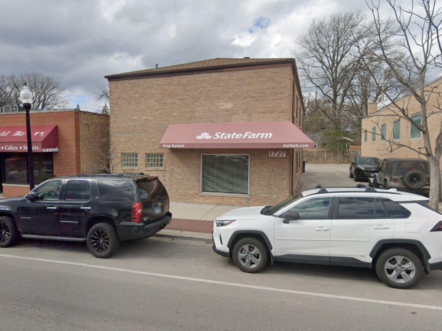 1727 Howard Street Property Photo 1