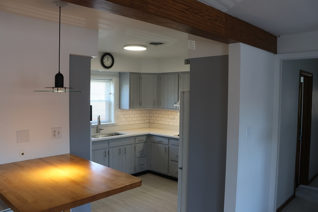 1727 Howard Street Property Photo 13