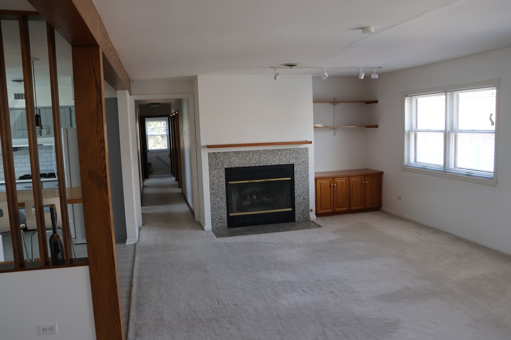 1727 Howard Street Property Photo 17