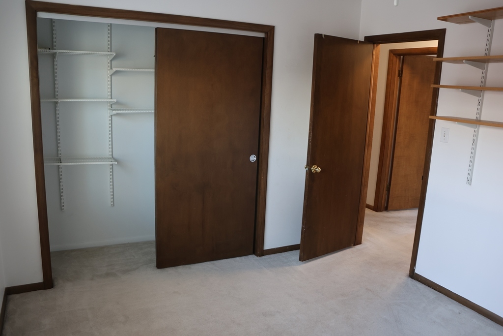 1727 Howard Street Property Photo 18