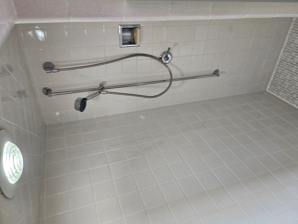 1727 Howard Street Property Photo 22