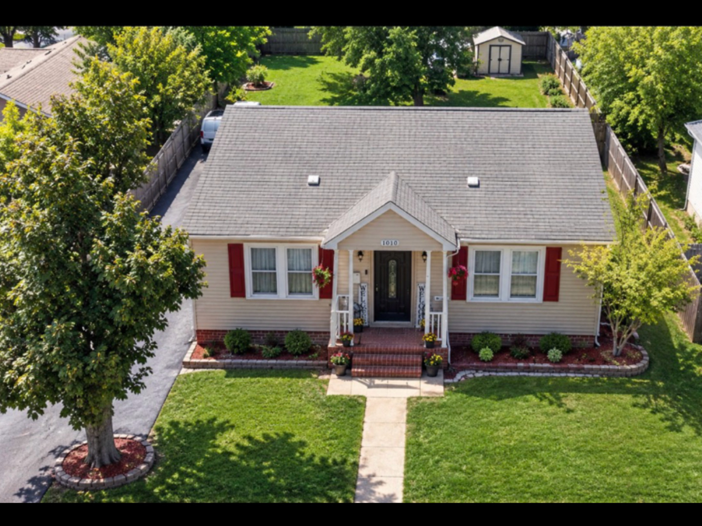 1010 Osmond Avenue Property Photo 1