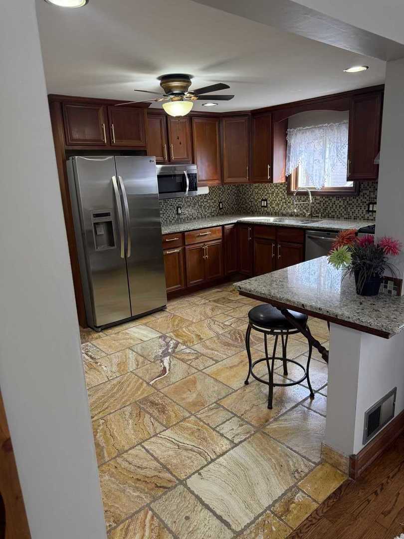 1010 Osmond Avenue Property Photo 4
