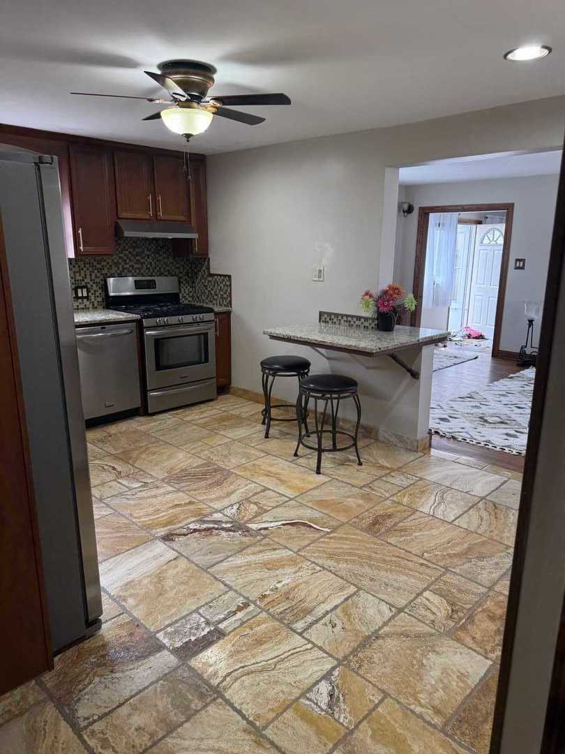 1010 Osmond Avenue Property Photo 5