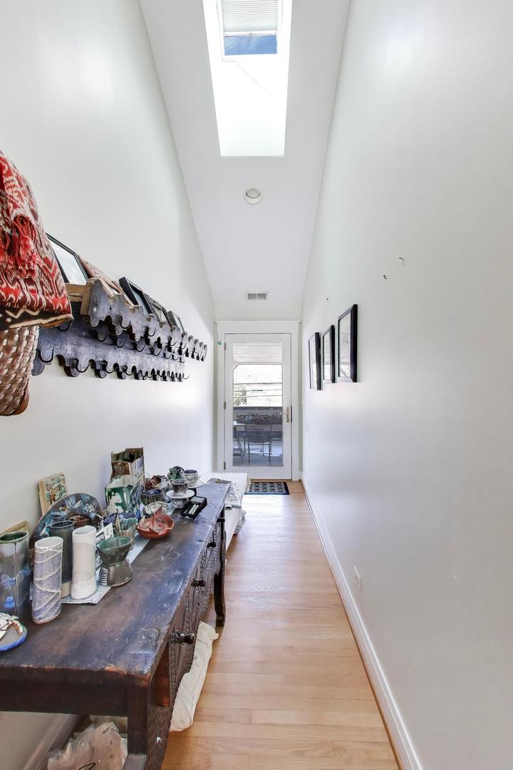 1132 Florence Avenue Property Photo 8