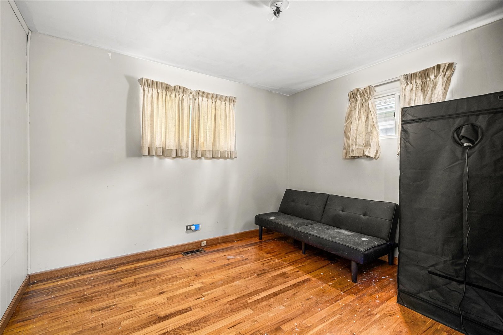 1629 Charles Drive Property Photo 2