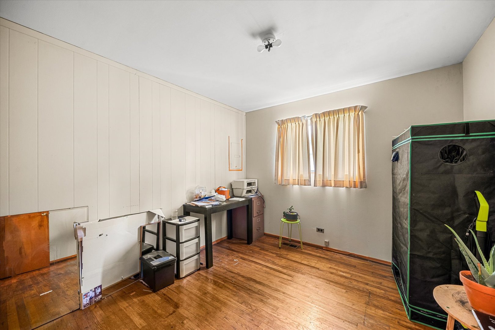 1629 Charles Drive Property Photo 3