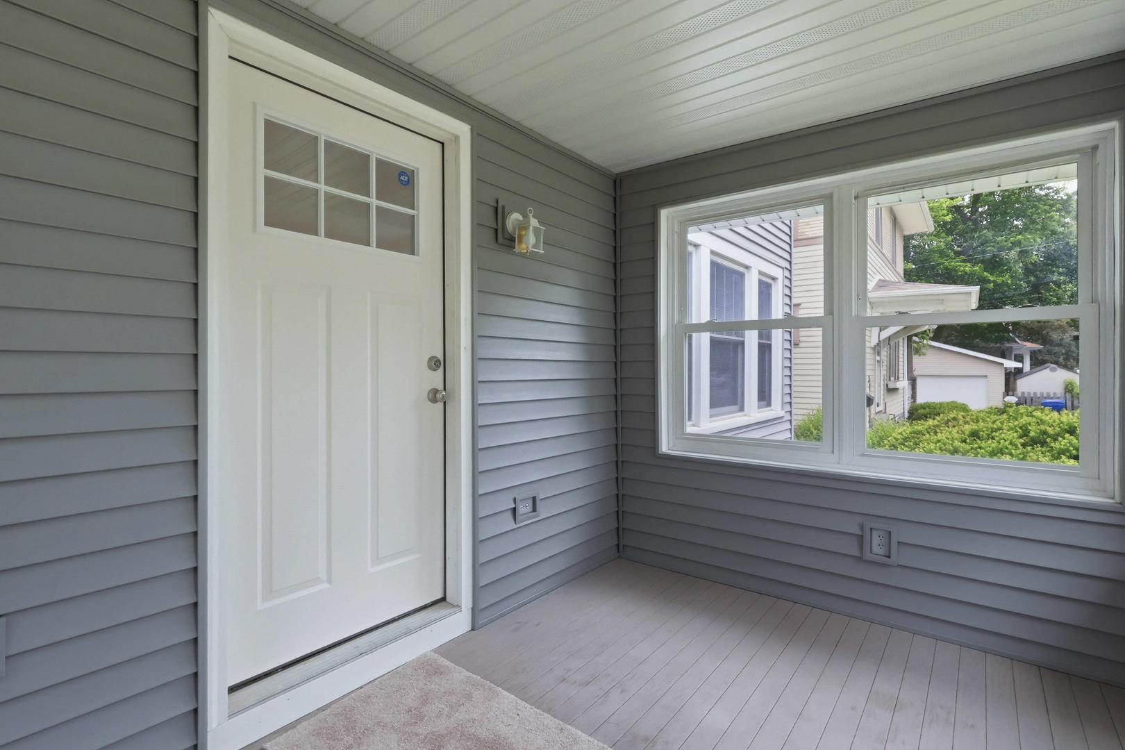1608 Elm Street Property Photo 4