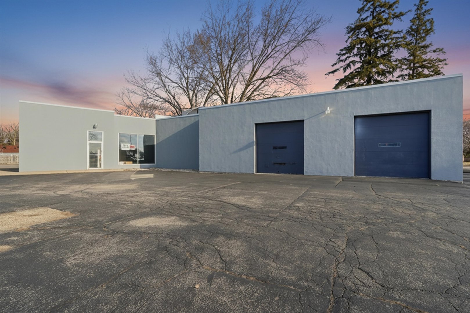 640 E Northwest Highway Property Photo 1