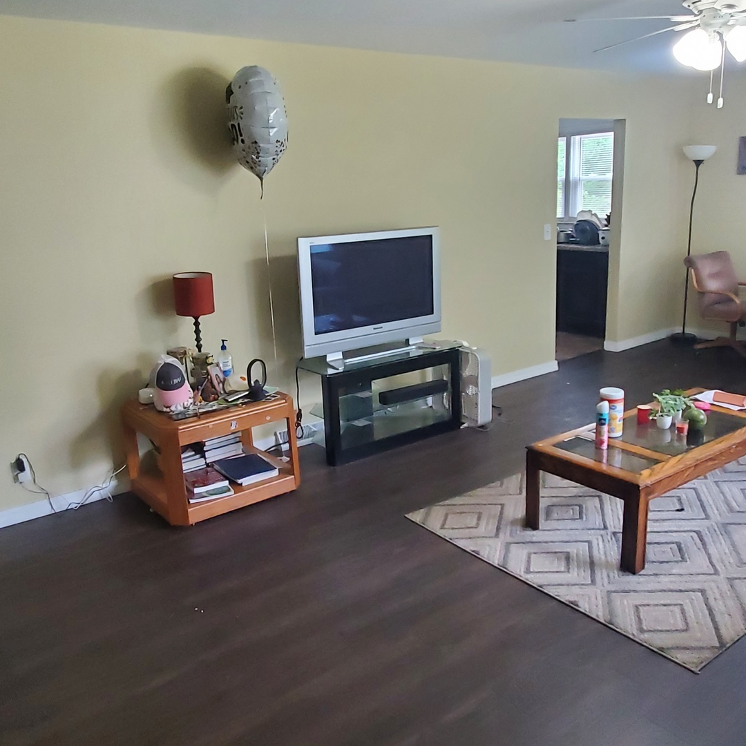 959 S Western Avenue Property Photo 7