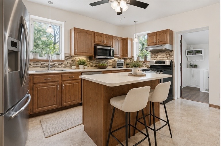 300 E Cypress Street Property Photo 18