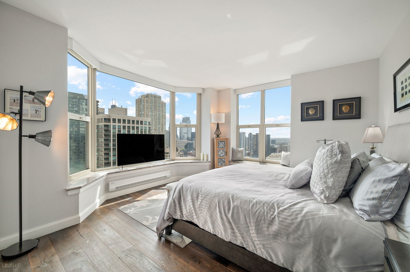 25 E Superior Street 3601 Property Photo 19