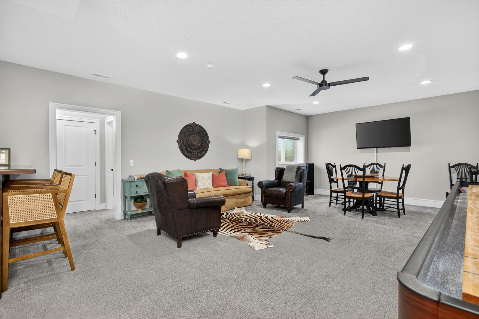 6925 Grover Station Property Photo 47