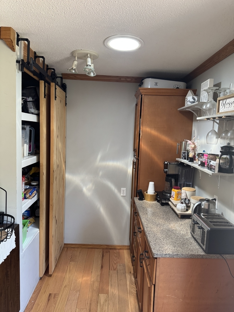 122 Windward Lane Property Photo 6