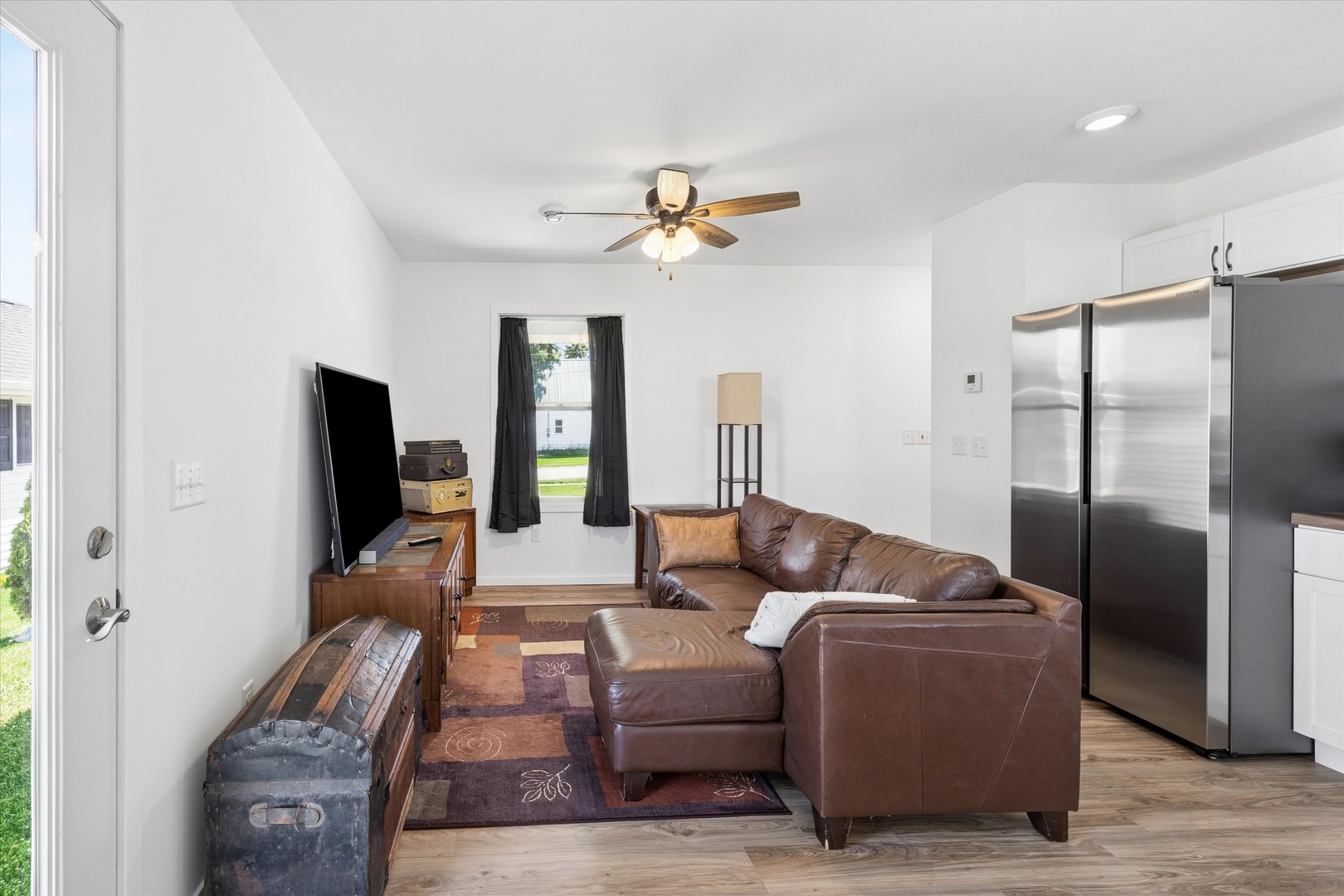 301 Church Avenue Property Photo 6