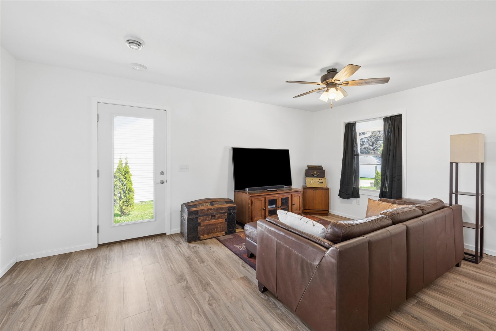 301 Church Avenue Property Photo 8