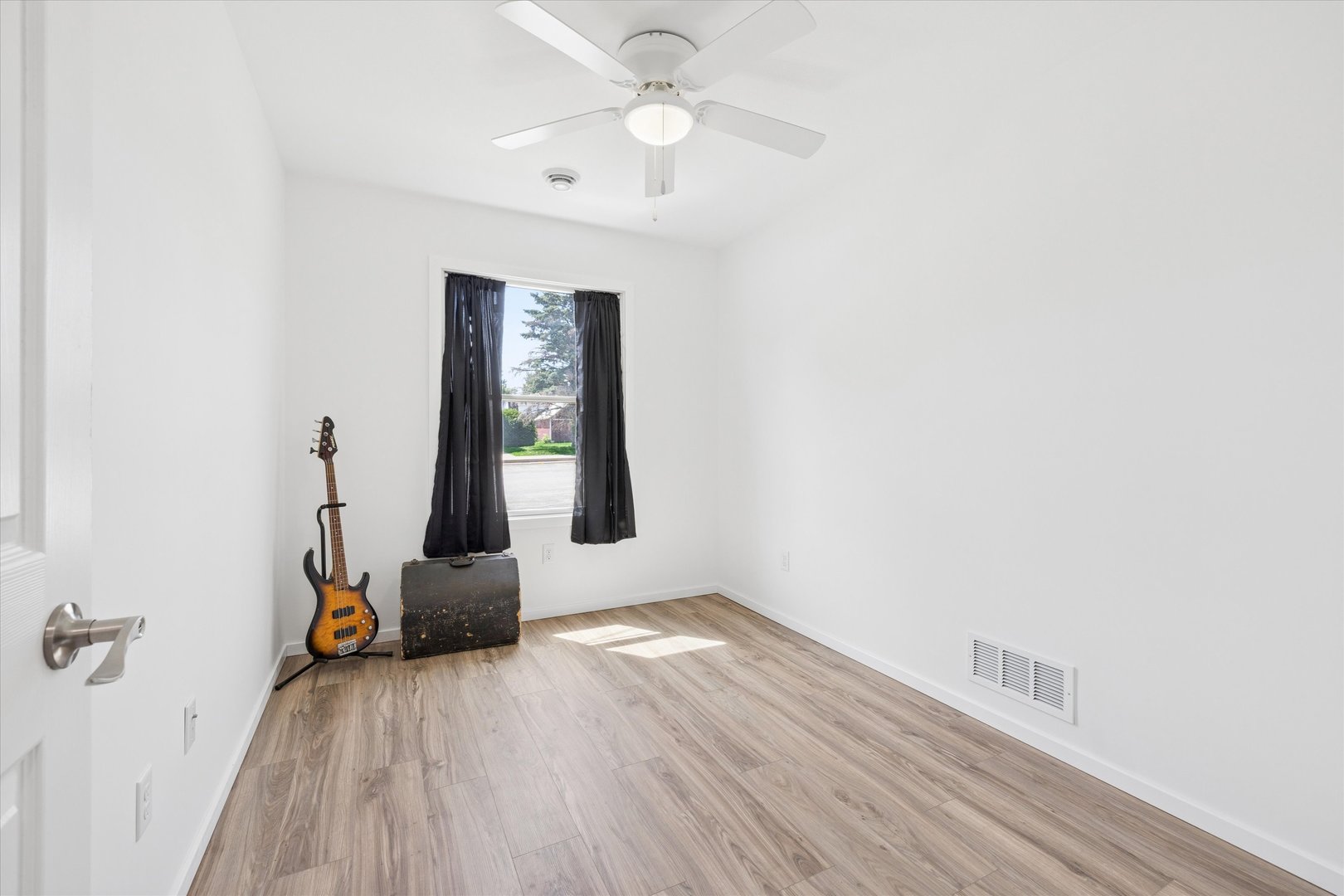301 Church Avenue Property Photo 19