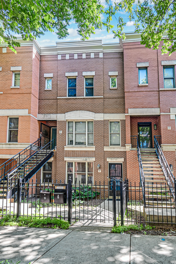 1441 W Fillmore Street A Property Photo 1